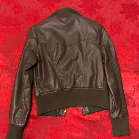 Spring jacket - Picture 4 of 4